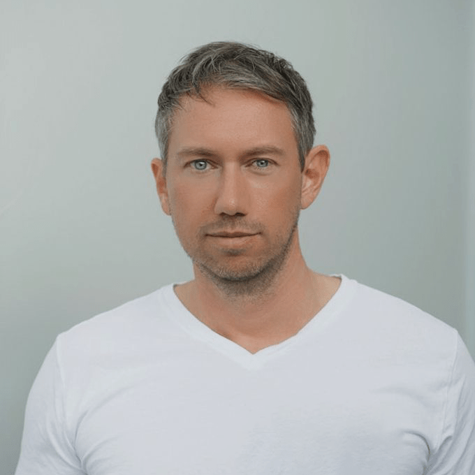 Ben David Hirsch Experte für ästhetische Medizin bei Longevity Aesthetics